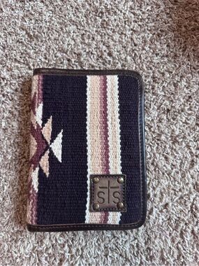 STS Ranchwear Navy and Mauve Southwestern Zip Wallet
